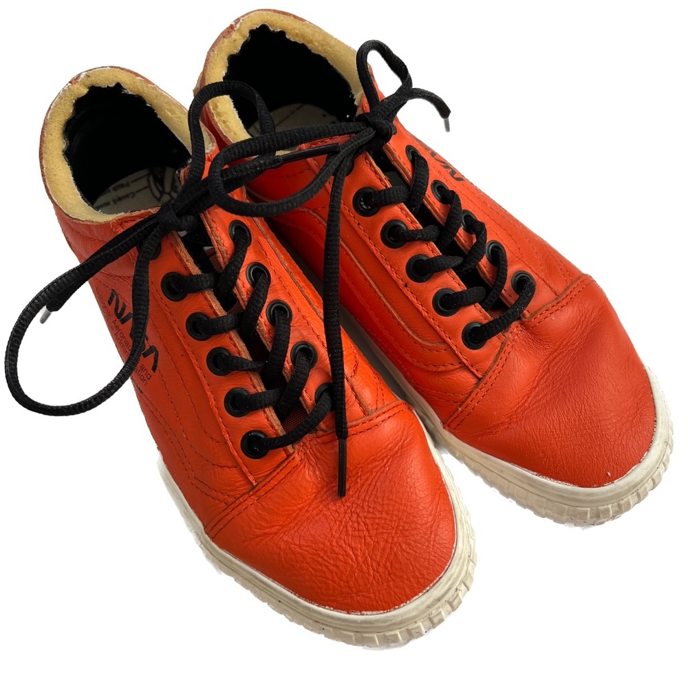Vans x NASA Sneakers Kennedy Space Center Low Top Orange Mens 5.5 Womens 7